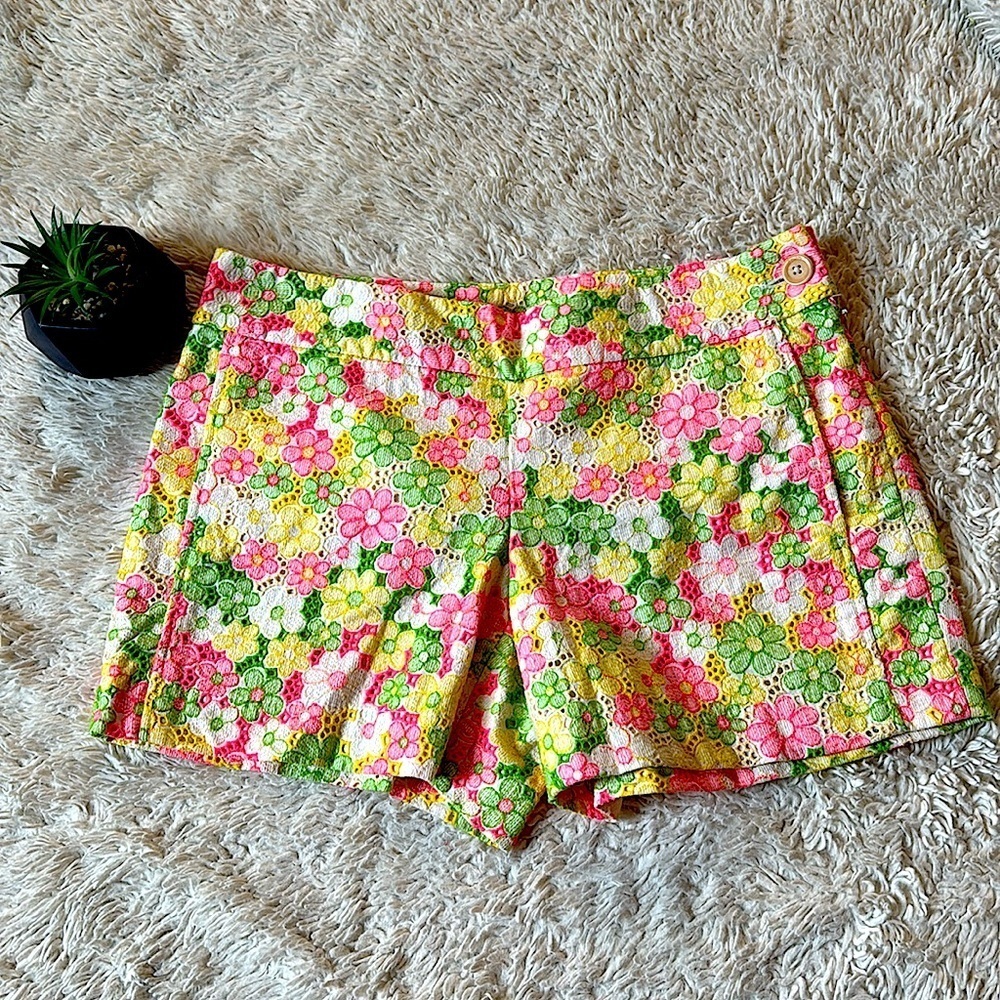 NWOT Lilly Pulitzer Sloane Sunbonnet Floral Lace Shorts Size 4